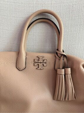 Tassel Leather McGraw Slouchy Satchel in Devon Sand